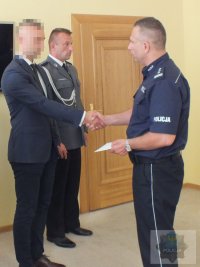 Policjant z KPP Namysłów wyróżniony nagrodą MSWiA
